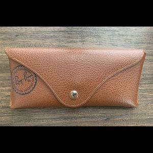 Ray Ban brown leather case
